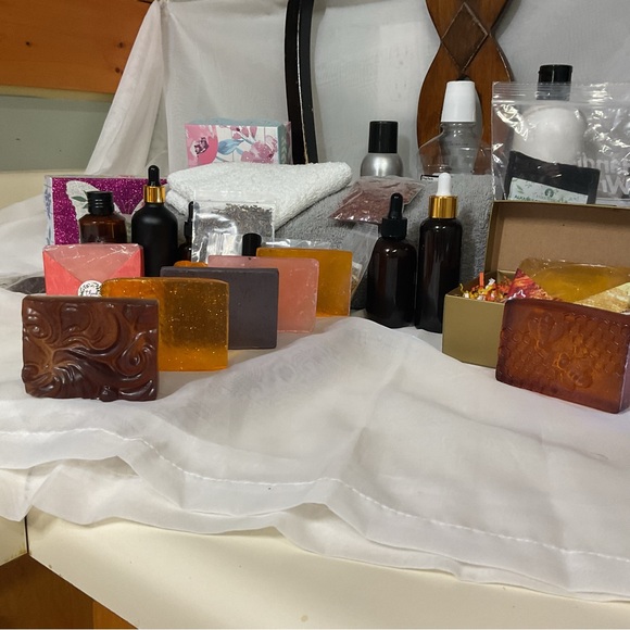 NWT Hotouch Lace Patchwork Floral Pattern Overlay Top V-neck Loose Short Sleeves - Picture 14 of 16